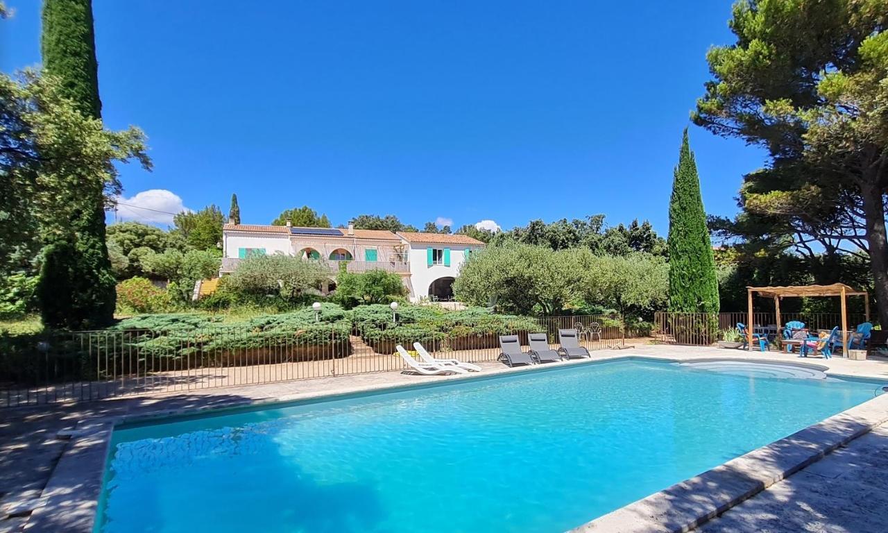 Domaine Colibri En Provence Ξενοδοχείο Pujaut Εξωτερικό φωτογραφία
